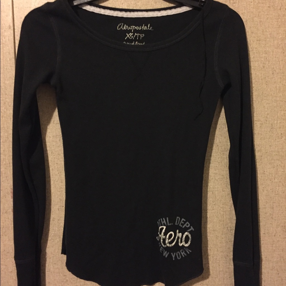 Areo women’s black long sleeve